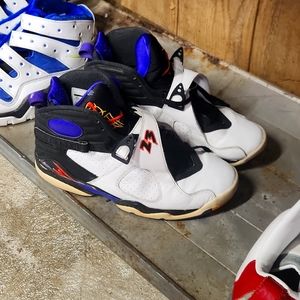Air Jordan 8 Retro Three Peat